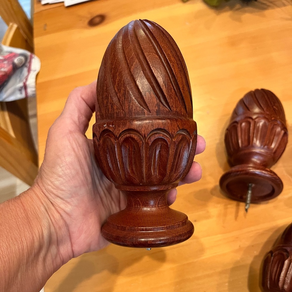 Drape ends Dark Oak
